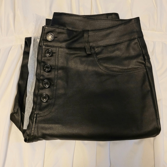 NWT Button-up Med Faux Leather Pants - Picture 2 of 6